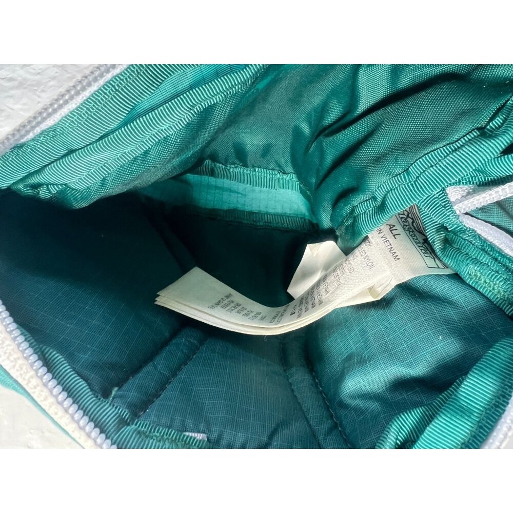 Patagonia Ultralight Green Hole Hip Pack Fanny Bag 1L Capacity Two Zip Pockets - Picture 3 of 6